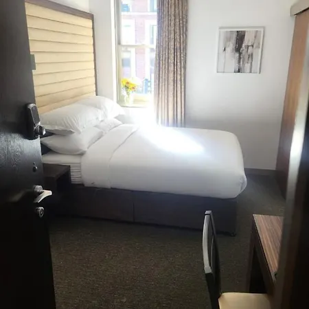 En-Suite Boutique Room 102